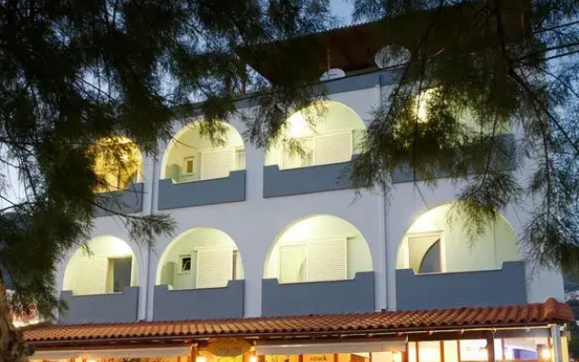 Hotel Livikon вид на фасад