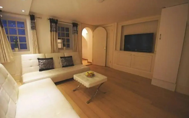 Отель Piccadilly Circus Studios комната для гостей