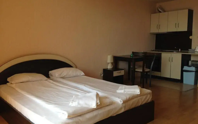 Отель Panorama Beach Studio Болгария, Несебр - отзывы, цены и фото номеров - забронировать отель Panorama Beach Studio онлайн комната для гостей