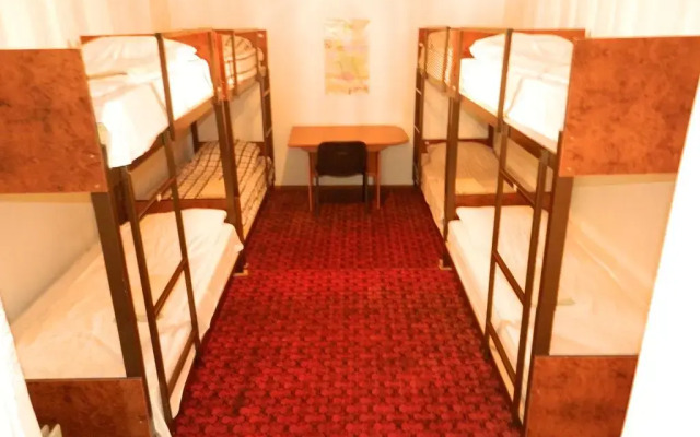 Hostel Oshbackpackers комната для гостей