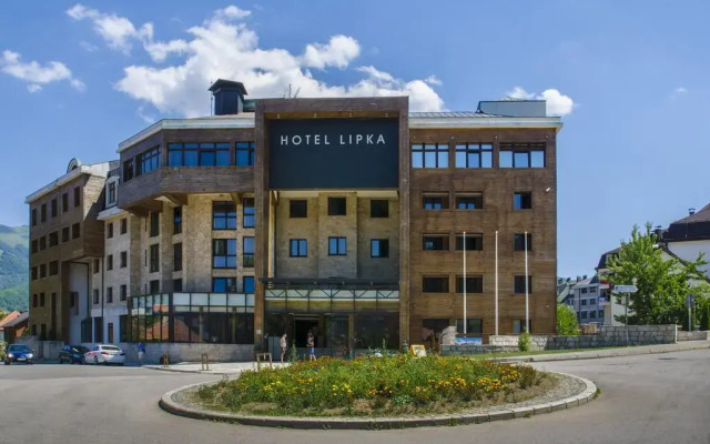 Hotel Lipka вид на фасад