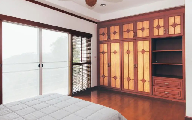 Designer Villa The Boat House