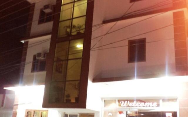 Hotel aanandan residency india