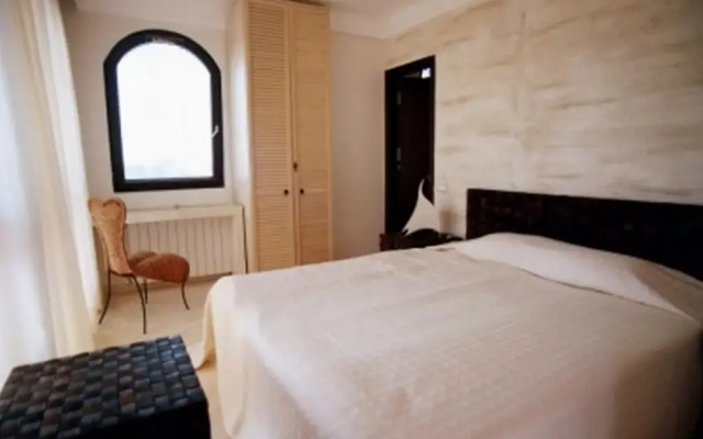 Отель Aparthotel Oasis VIP Club Солнечный берег комната для гостей