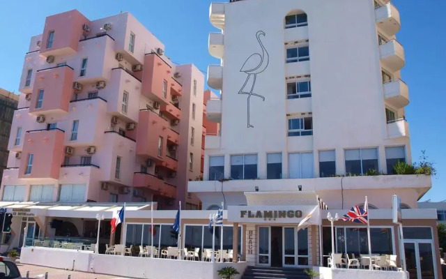 Отель Flamingo Beach Hotel Кипр, Ларнака - 13 отзывов об отеле, цены и фото номеров - забронировать отель Flamingo Beach Hotel онлайн вид на фасад