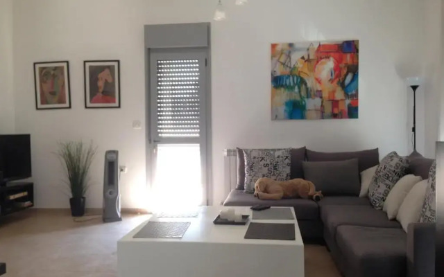 Mekor Haim Apartment Израиль, Иерусалим - отзывы, цены и фото номеров - забронировать отель Mekor Haim Apartment онлайн комната для гостей