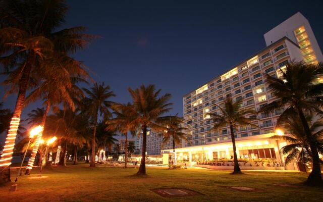 Отель Fiesta Resort Guam вид на фасад