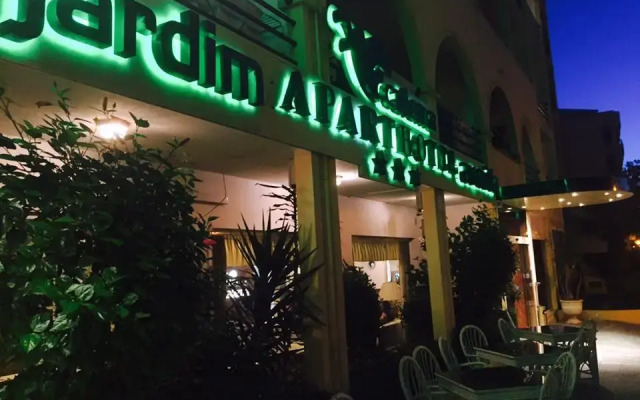 Отель Aparthotel Calema Avenida Jardim вид на фасад