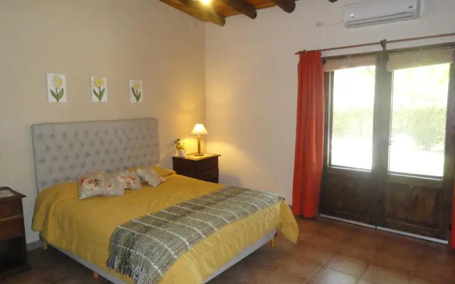 Отель Chalet Ailinco Сан-Рафаэль комната для гостей