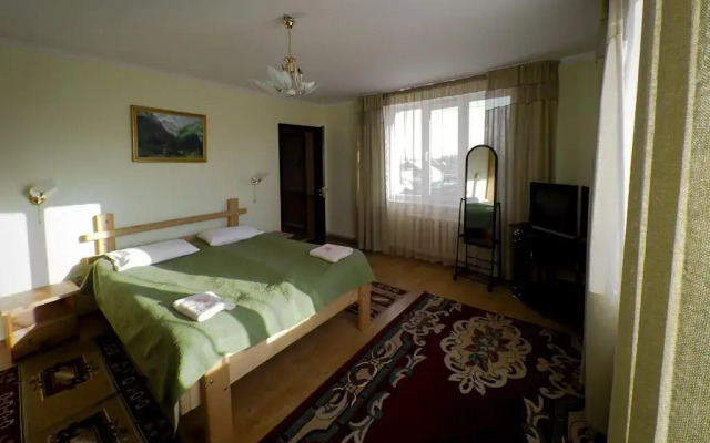 Отель Guesthouse Alakol Кыргызстан, Каракол - отзывы, цены и фото номеров - забронировать отель Guesthouse Alakol онлайн комната для гостей
