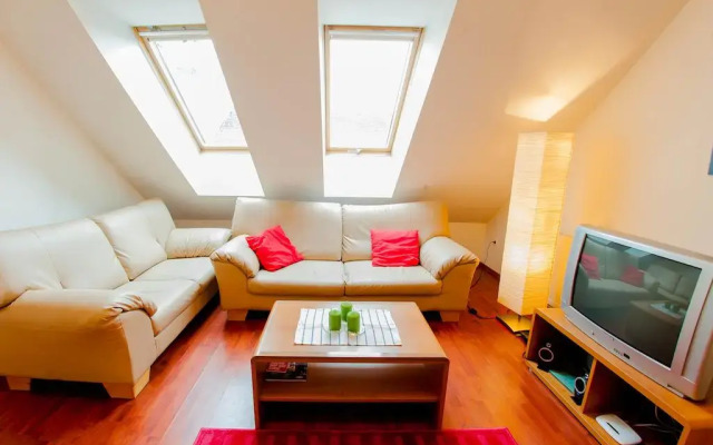 Отель Penthouse Apartman комната для гостей