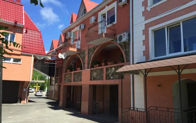 Olimp Hotel вид на фасад