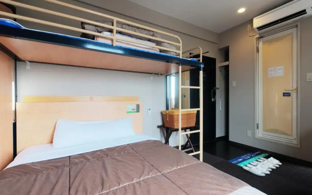 Super Hotel Chiba Ekimae Тиба комната для гостей