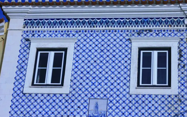 Отель Elegant House in Ericeira's center вид на фасад