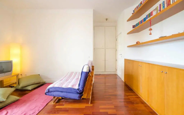 Отель City flat near the sea комната для гостей