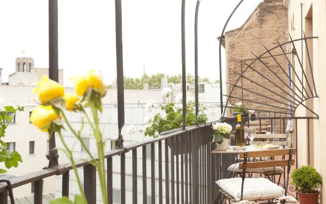 Апартаменты Happy Apartments Barcelona вид на фасад