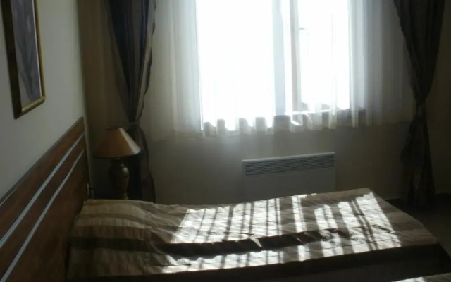 Apartment in Perelik Palace Spa Hotel Чепеларе комната для гостей