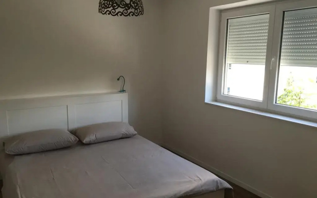 Апартаменты Tirana Comfort Apartment Тирана комната для гостей