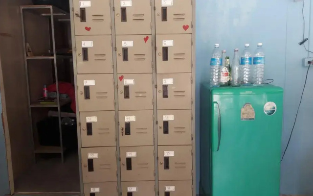 Universal Hostel