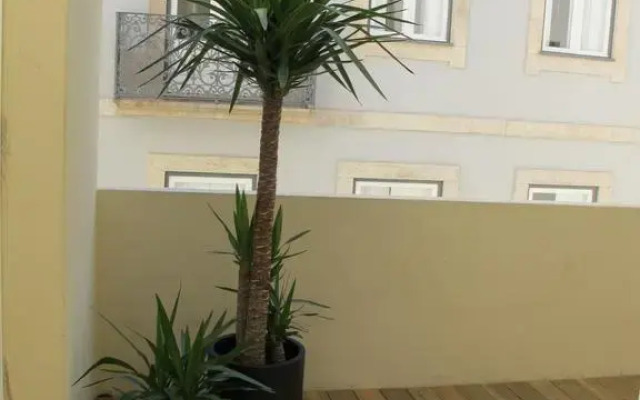 Отель Oporto Downtown вид на фасад