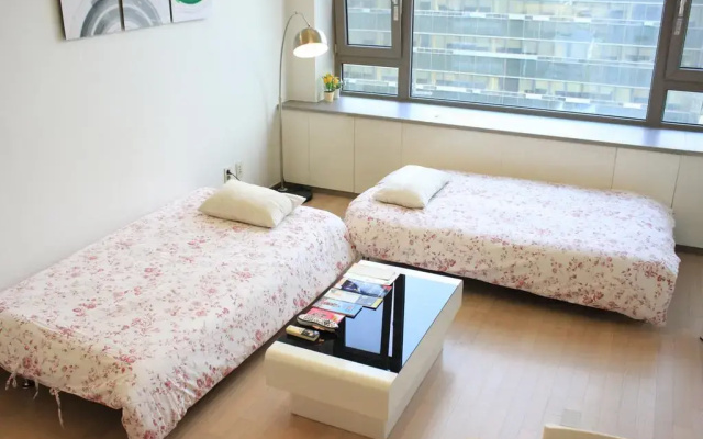 Gangnam Studio Plus