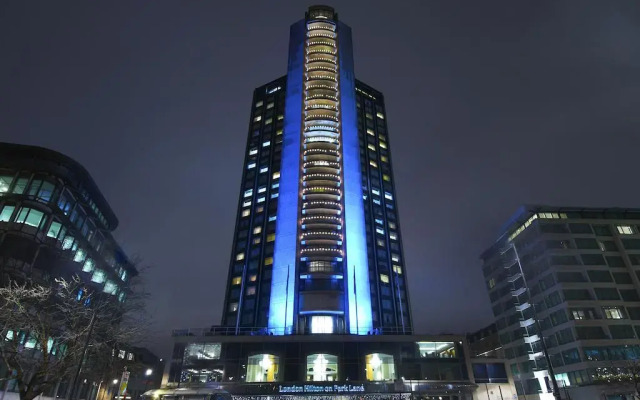 Отель London Hilton on Park Lane вид на фасад