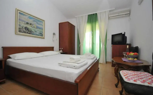 Отель Guest House Andrea комната для гостей