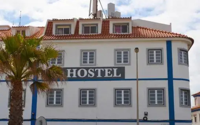 Blue Buddha Lone Surfer Hostel вид на фасад