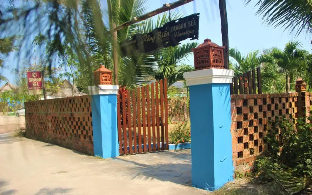 Отель Dragon Sea Homestay вид на фасад