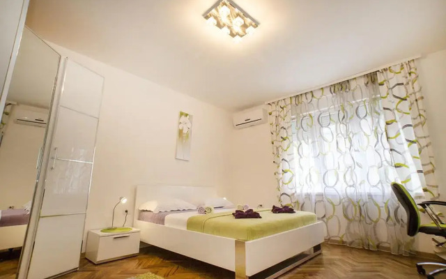 Апартаменты Apartment Slavija Белград комната для гостей