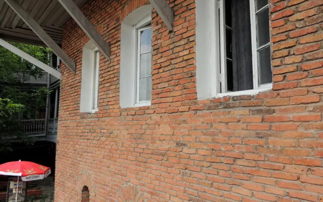Hostel Peace вид на фасад