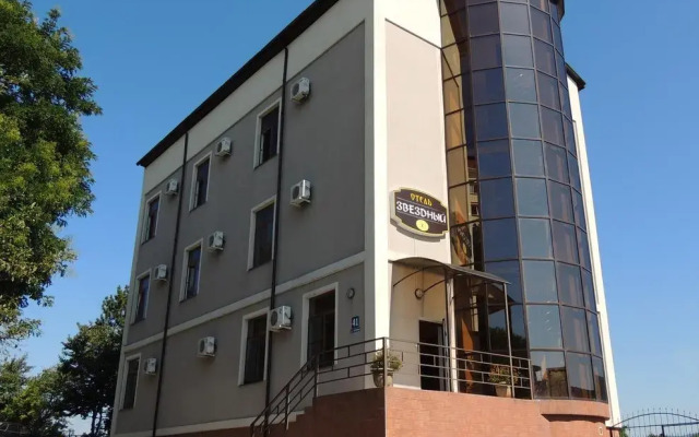 Hotel Zvezdnyi вид на фасад