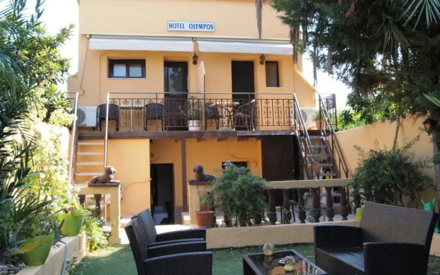 Отель Olympos Pension Родос вид на фасад