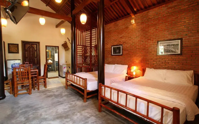 Отель Wooden House 4 Vacation Rental комната для гостей