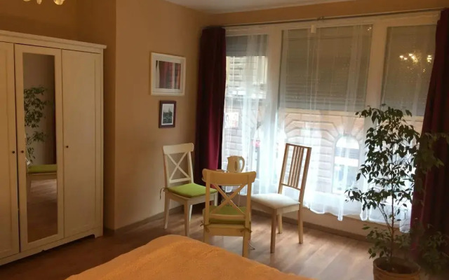 Апартаменты Artoral Rooms and Apartment Budapest комната для гостей