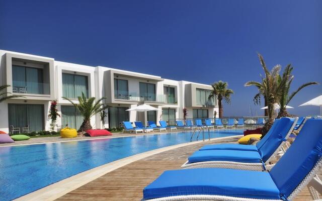 Lugga Boutique Hotel & Beach 1