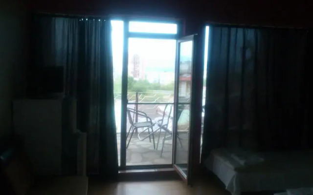 Отель Guest House Eltimir Казанлак комната для гостей