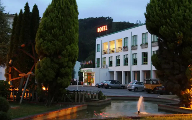 Hotel de Arganil вид на фасад
