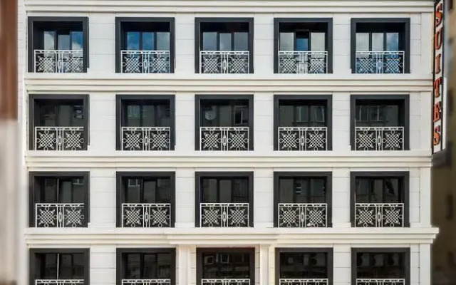 Grand Palace Hotel вид на фасад