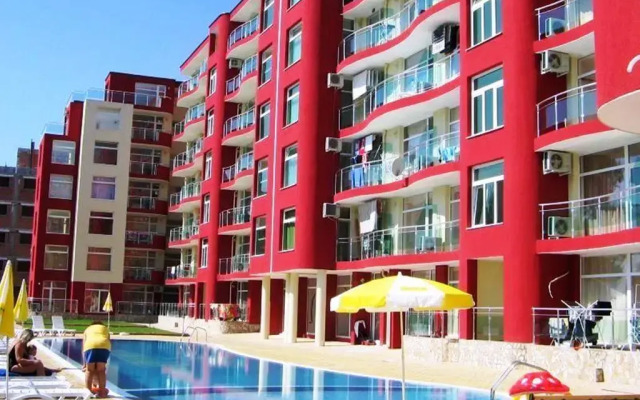 Апартаменты Menada Global Ville Apartments Солнечный берег вид на фасад