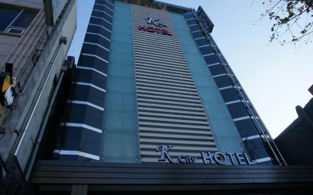 K City Hotel вид на фасад