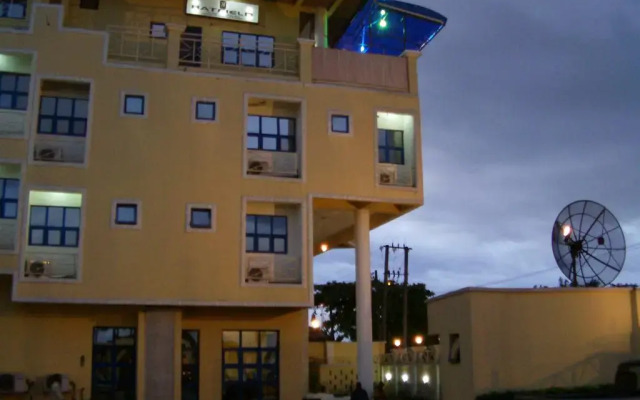 Hatfield Hotel & Resorts вид на фасад