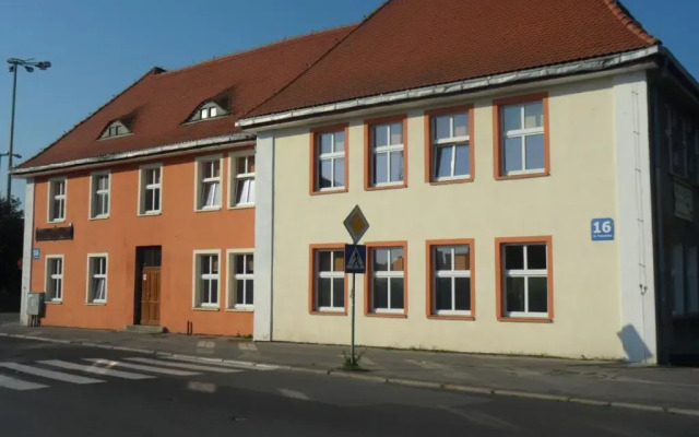 Отель Hostel Bursztynek Польша, Гданьск - отзывы, цены и фото номеров - забронировать отель Hostel Bursztynek онлайн вид на фасад