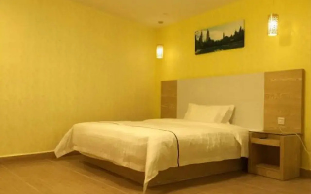 Pinle Hotel Shenzhen Luohu Port Diwang Branch Шэньчжэнь комната для гостей