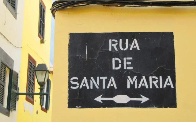 Отель Apartamentos Santa Maria вид на фасад