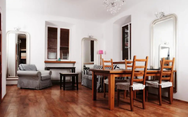 Апартаменты Ambiance Apartments Варшава комната для гостей