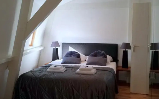 Отель My House Your House комната для гостей