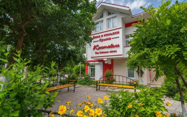Гостиница Гостевой Дом Ника в Орджоникидзе отзывы, цены и фото номеров - забронировать гостиницу Гостевой Дом Ника онлайн