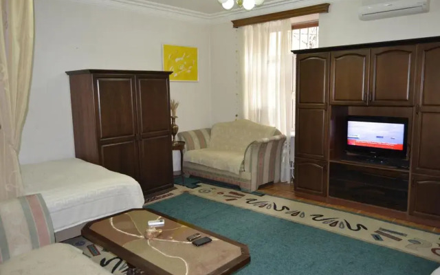 Отель Saryan Street Studio Apartment Армения, Ереван - отзывы, цены и фото номеров - забронировать отель Saryan Street Studio Apartment онлайн комната для гостей