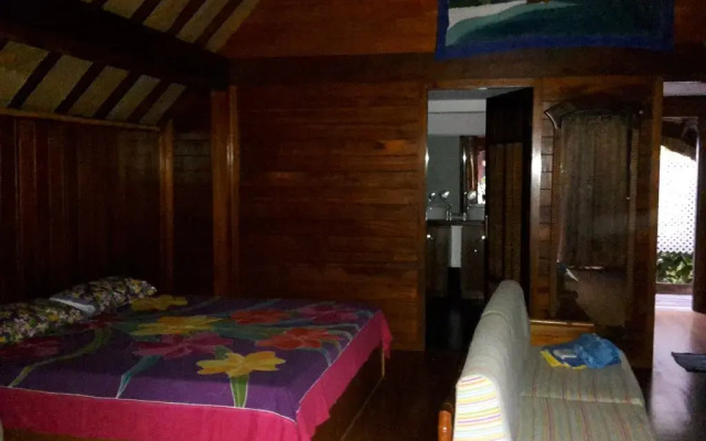 Отель Bungalows Manuka комната для гостей